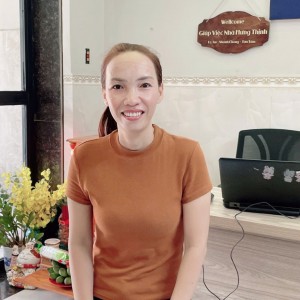Chị Hằng nấu ăn ngon , đang tìm việc bao ăn ở lại và lâu dài ạ