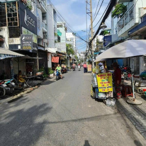 Giúp Việc Nhà - Lương Cao - Bao Ăn Ở - Nhận Việc Đi Làm Ngay