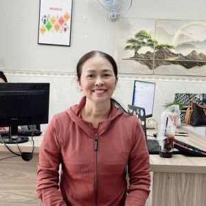 Chị Năm rất thiện chí đi làm , ko kén việc đang tìm việc bao ăn ở lại ạ