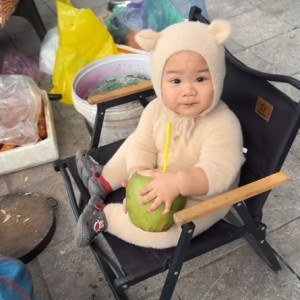 Em tìm chị chăm bé được 5 tháng cho vợ chồng em tại quận 2 nha