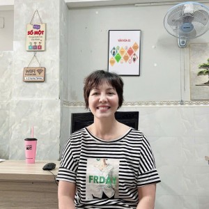 Chị Vân chuyên chăm người già , có kinh nghiệm nhiều năm , phụ giúp việc nhà đang tìm việc bao ăn ở lai ạ