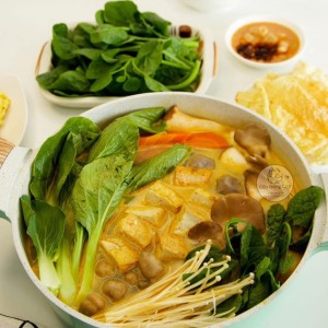 GẤP LẮM RỒI !!!  NHÀ EM CHỈ CÓ 3 NGƯỜI CẦN CÔ LAU DỌN NHÀ CỬA + NẤU ĂN