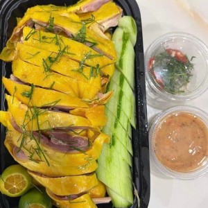 Tuyển 1 gấp cô nấu ăn – làm ở lại, chế độ tốt ạ