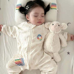 Nhà 2 mẹ con đơn thân cần gấp 1 chị giúp việc nhà tại chung cư Khánh Hội 1 quận 4 lương tháng 13 triệu.