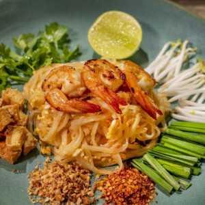 Gia Đình Em Tuyển Gấp 1 Cô Nấu Ăn Ngon Làm Có Tâm Đi Làm Bao Ăn Ở Lại A