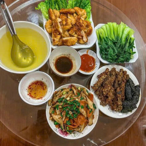 Cần một chị giúp việc nhà không yêu cầu kinh nghiệm đường Nguyễn Lâm quận 10 lương tháng 10 triệu