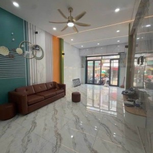 Gấp Lắm Rồi Các Chị Ơi, Nhà Em Ở Dương Bá Trạc Quận 8 Đang Cần Gấp Chị Về Làm Nội Trợ Cho Gia Đình