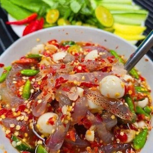 Gia đình em cần gấp ạ