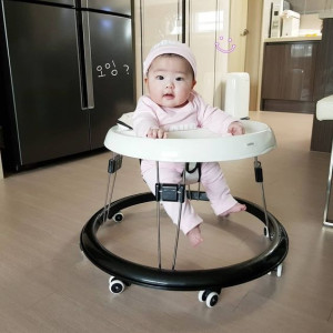 Vợ chồng e đang chuẩn bị đi lại nên e cần tuyển chị chăm em bé 6 tháng