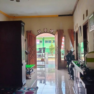 Nhà e có 1 trệt 1 lầu ở đường Phạm Ngũ Lão Gò Vâp cần cô gv làm ở lại