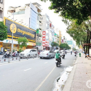 Chị Nào Đang Cần Việc Làm Thì  Nhanh Tay Nhấc Máy Liên Hệ Em Để Có Việc Đi Làm Nè