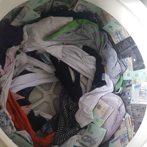 SÁNG NAY EM CẦN CÔ GIÚP VIỆC NHÀ LÀM Ở LẠI VỚI GIA ĐÌNH