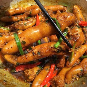 Tuyển gấp 1 cô chuyên làm tập vụ ở Bình Dương ạ