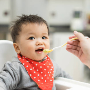 Em Cần Gấp Chị Chăm Bé 4 Tháng Ở Chung Cư Q7 Lương 11tr Bao Ăn Ở