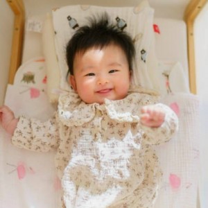 Nhà em có bé Na được 7 tháng nhà ở chung cư Hà Đô quận 10 LƯƠNG CAO BAO ĂN Ở.