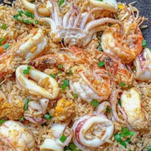 Tìm 1 Chị Nấu Ăn Ngon Cho Gia Đình Em Đi Làm Bao Ăn Ở Lại A