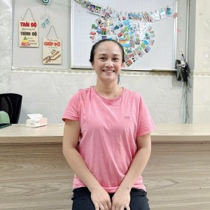 Chị Tú nấu ăn ngon , làm việc cực kì tốt đang tìm việc bao ăn ở lại ạ