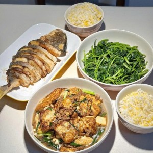 Em Cần Tuyển Gấp Cô Giúp Việc Chung Cư Cao Cấp Hà Đô Q10 - Lương 13 Triệu