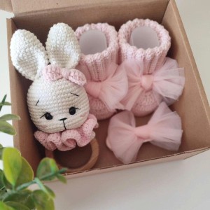 EM SANH BÉ 6 THÁNG SẮP ĐI LÀM VĂN PHÒNG LẠI CẦN TÌM 1 CHỊ PHỤ CHĂM BÉ GẦN CÔNG VIÊN GIA ĐỊNH – PHÚ NHUẬN. LƯƠNG 11TRIỆU