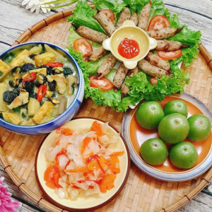 Tuyển gấp cô giúp việc nhà bao ăn ở lại nha !