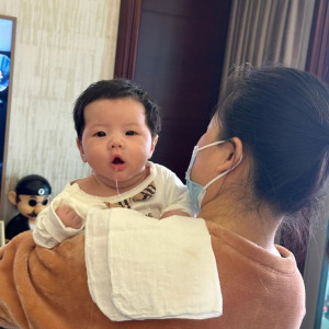 Vợ Chồng Con Đang Cần Tìm Gấp 1 Cô Chăm Bé Gái 4 Tháng Lương 11 Triệu