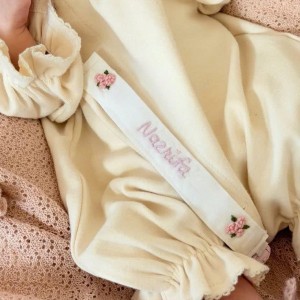 CHUNG CƯ CAO CẤP HÀ ĐÔ QUẬN 10 TUYỂN 1 CHỊ CHĂM EM BÉ 5 THÁNG Ạ.