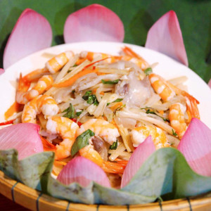 Nhà không có ai nội trợ nên em cần gấp 1 cô giúp việc lương 11 triệu làm việc tại Q7 khu Phú Mỹ Hưng