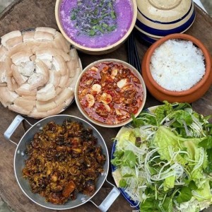 Tuyển Gấp 1 Cô Chuyên Chăm Bà Ở Đồng Nai Bao Ăn Ở Lại Ạ