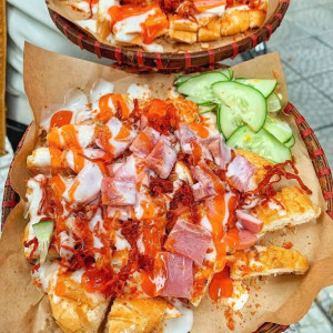 Tuyển gấp 1 cô nội trợ cho gia đình em ạ