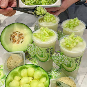 Vẫn chưa có người em tuyển tục tuyển nam ạ