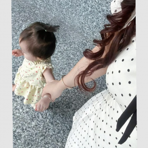 Vợ chồng em đang cần tìm gấp một chị yêu trẻ, có kinh nghiệm chăm bé về chăm bé gái 7 tháng tại chung cư Saigon Asiana quận 6.