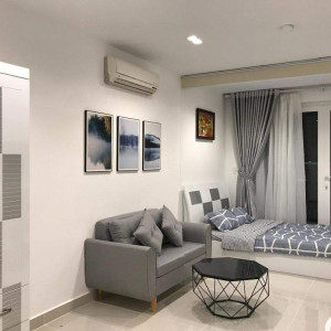 Mẹ con em đang ở chung cư Centana Thủ Thiêm cần gấp 1 chị giúp việc nhà