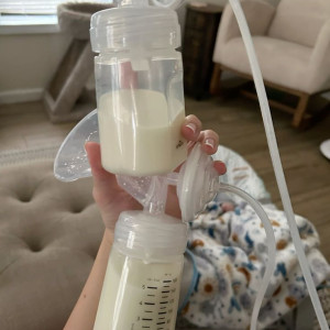 Tại chung cư Hà Đô quận 10, e thật sự mong muốn tìm 1 cô về chăm sóc cho bé được 7 tháng