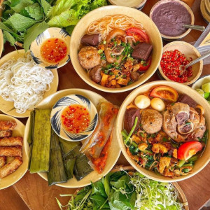 Tuyển 1 chị gấp đi làm ngay độ tuổi từ 55 đổ lại nhận việc ngay