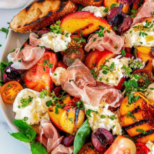 Tuyển gấp 1 cô nấu ăn ngon cho gđ em ạ