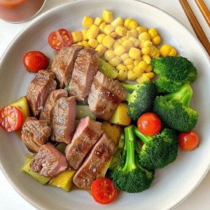 Tuyển gấp 1 cô chăm bà đi làm bao ăn ở lại ạ