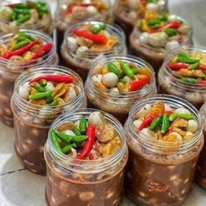 GẦN BẾN XE CHỢ LỚN EM ĐANG  CẦN TUYỂN GẤP CÔ GIÚP VIỆC ( BAO ĂN Ở )