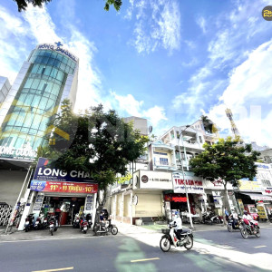 Em Nhận Chị Giúp Việc Cho 3 Người Ở Đường Thành Thái- Quận 10