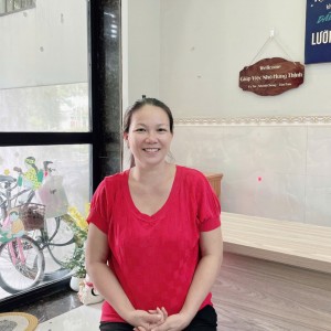 Em đang tìm việc chị gái nhà em mới ở quê lên ạ , đang tìm việc bao ăn ở lại ạ