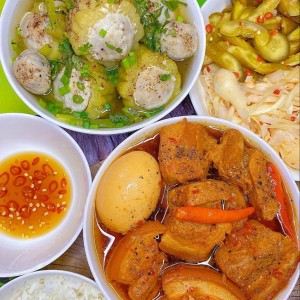 Nhà Mặt Phố Có 1 Lầu Ở Đường Nguyễn Trãi Quận 5- Đang Cần Cô Giúp Việc Nhà (bao Ăn Ở)