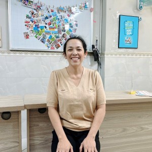 Chị Nguyễn Thị Hằng – 1973, quê Bến Tre – Giúp việc nhà, phụ chăm bé lớn, làm ở lại Tết được