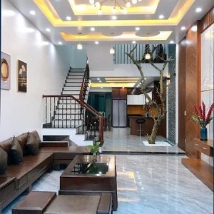 Nhà Mặt Phố Có 1 Gác Lửng Ở Đường Nguyễn Kiệm Phú Nhuận Cần Cô Giúp Việc Nhà Làm Ở Lại