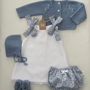 Bé Con Nhà Em Được 9tháng Nhà Ở Chung Cư Kingdom Quận 10 Lương Cao Bao Ăn Ở.