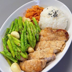 Cô ơi , Quận 7 có việc giúp việc nhà lương cao, bao ăn ở nè !