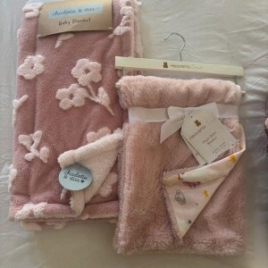 e cần chị chuyên chăm bé 9 tháng ở chung cư An Phú trên đường Hậu Giang  Q6 lương vợ chồng e gửi 13tr bao ăn ở lại