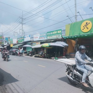 Tuyển Cô Về Phụ Lau Dọn Nhà Cửa+ Nấu Ăn cho Gia Đình Em Tại Quận 4