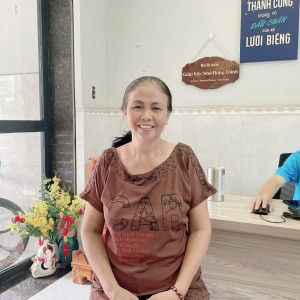 Cô Huyền Nấu Ăn Cực Kì Ngon , Làm Việc Có Tâm Đang Tìm Việc Bao Ăn Ở Lại Ạ