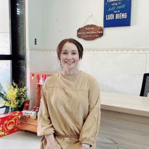 Chị Thủy nhanh nhẹn chịu khó đang tìm việc bao ăn ở lại ạ