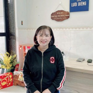 Chị Nguyệt đang tìm việc lâu dài và ổn đinh ạ