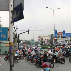 Nhà Em Ở Gần Ngã Tư Ga Quận 12 Cần Cô Giúp Việc Dọn Dẹp Nhà Cửa. Lưu Ý Em Nhận Dưới 53 Tuổi Và Làm Ở Lại Luôn Nha !!